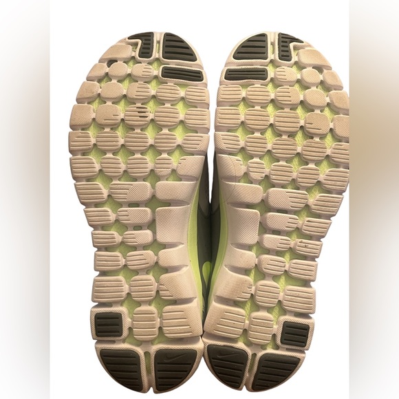Women’s NIKE Flex Shoes size 8.5 - Picture 3 of 7